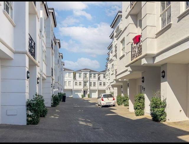 3 BEDROOM PROPERTY TO RENT IN BRYANSTON